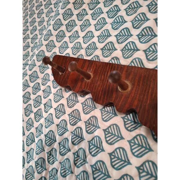 Vintage MCM Brown Wood Key Shaped Key Ring Hook Holder  Pegs 14.5 x 6.25" - Picture 7 of 12